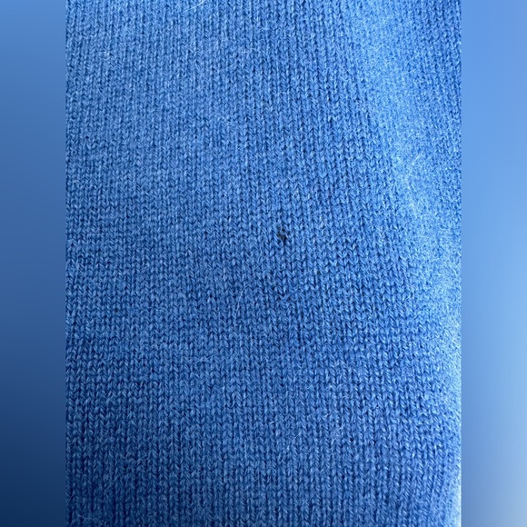 Prive 100% Cashmere Sapphire Blue Crew Neck Long Sleeved 100% Sweater-Size Med - Picture 4 of 10